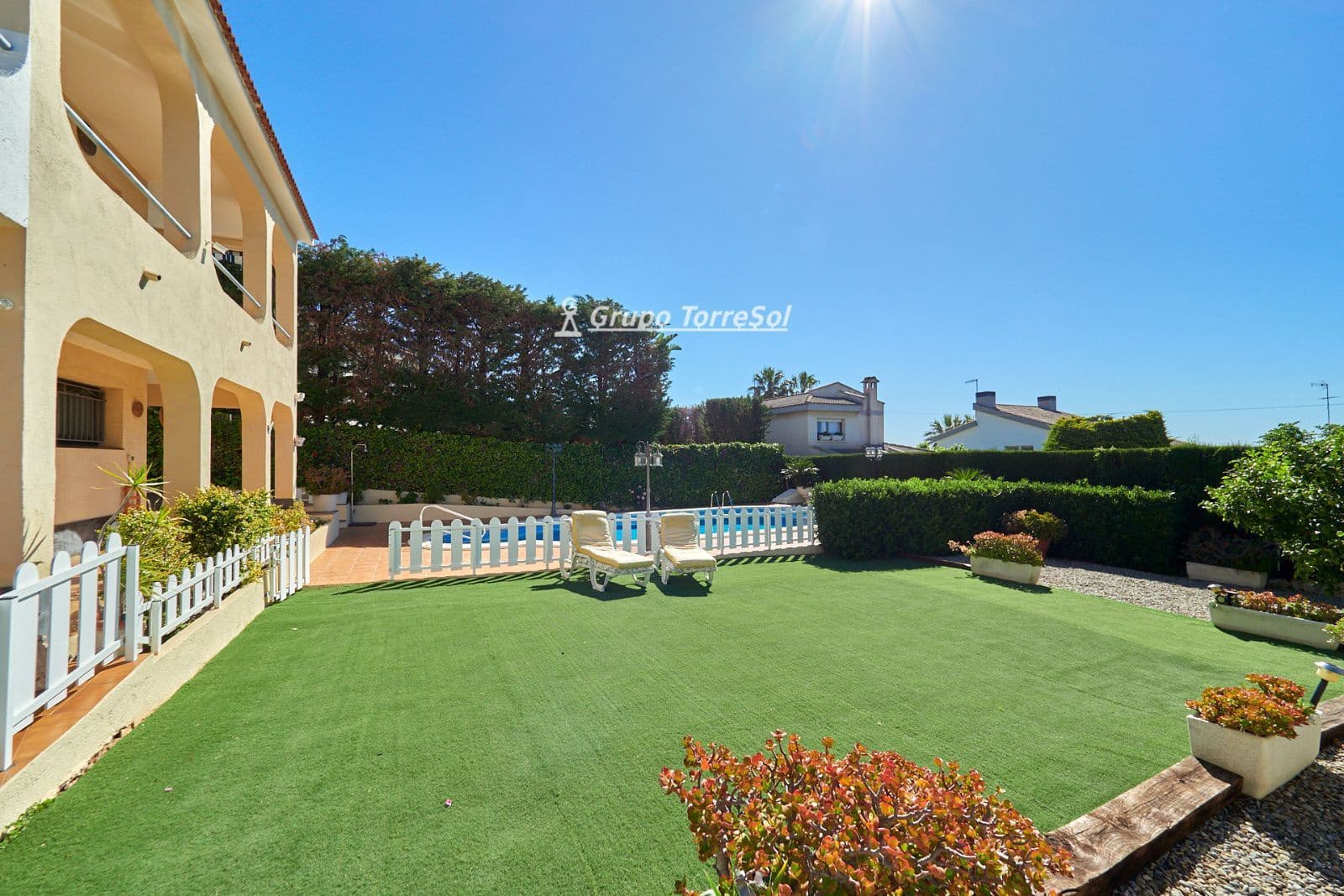 3 sypialnia Willa na sprzedaż w El Vendrell z basenem garażem - 435 000 € (Ref: 9985884)