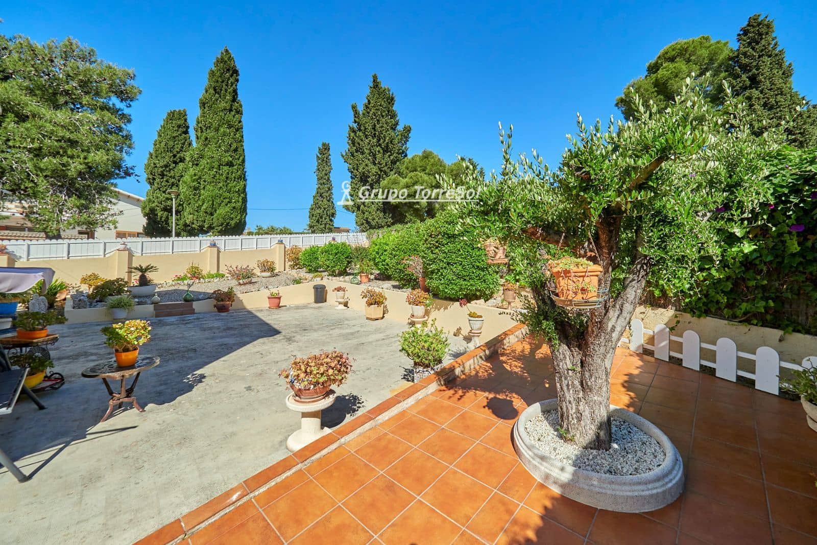 3 sypialnia Willa na sprzedaż w El Vendrell z basenem garażem - 435 000 € (Ref: 9985884)