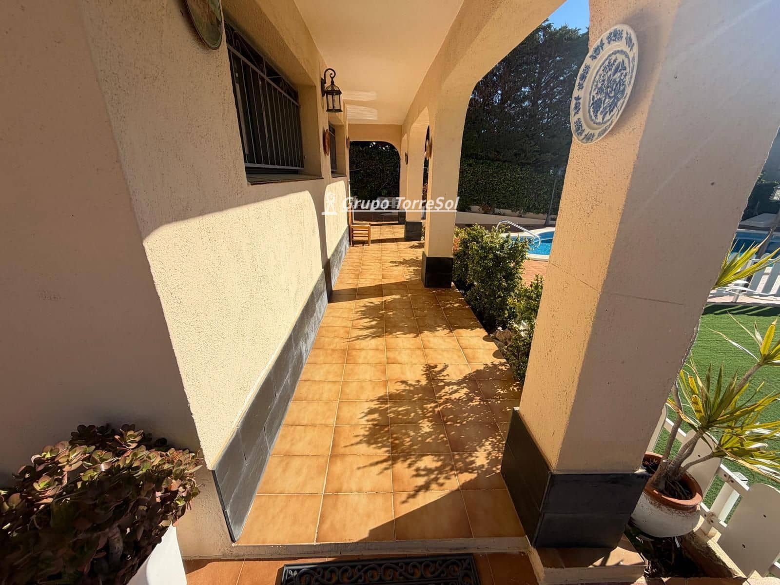 3 sypialnia Willa na sprzedaż w El Vendrell z basenem garażem - 435 000 € (Ref: 9985884)