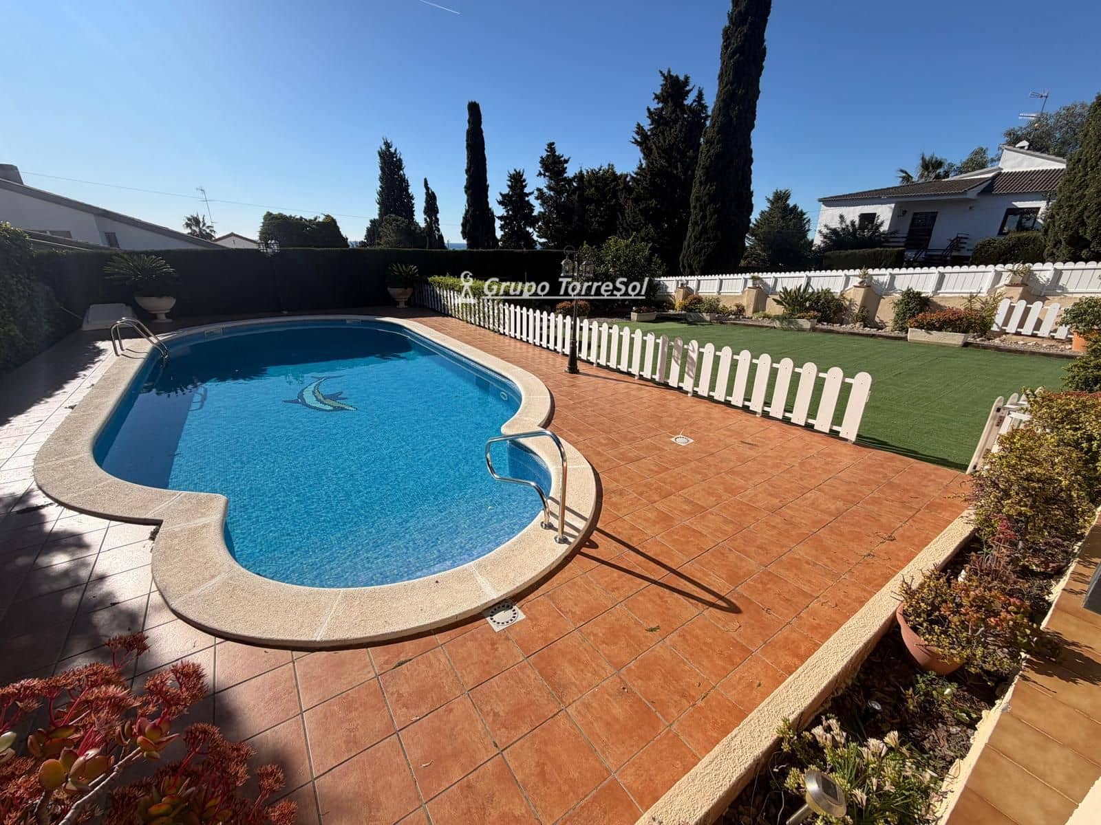 3 sypialnia Willa na sprzedaż w El Vendrell z basenem garażem - 435 000 € (Ref: 9985884)