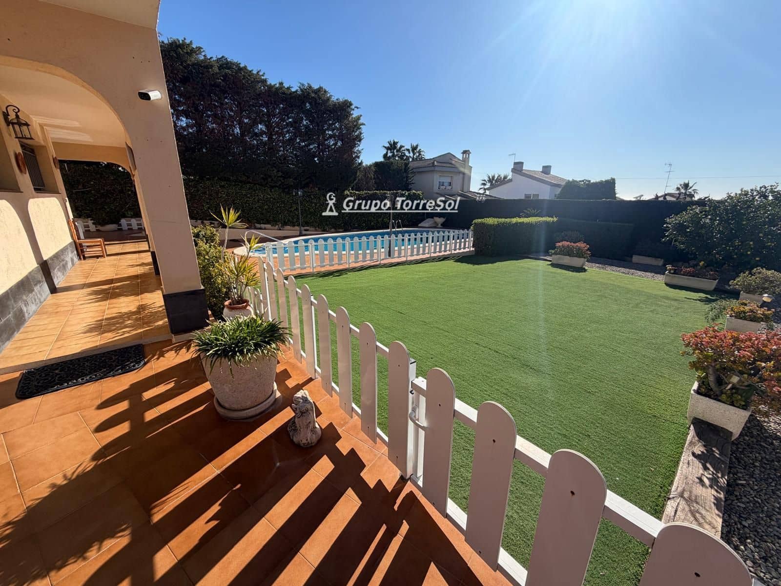 3 sypialnia Willa na sprzedaż w El Vendrell z basenem garażem - 435 000 € (Ref: 9985884)