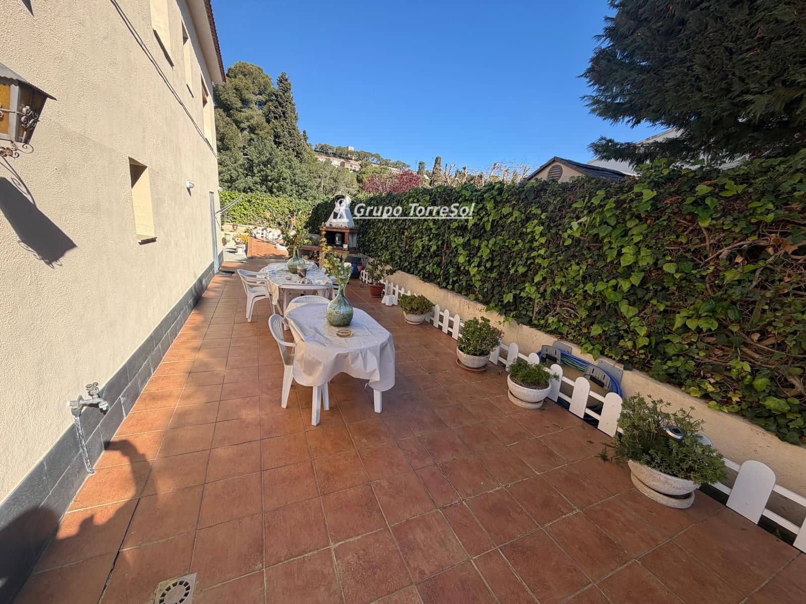 3 sypialnia Willa na sprzedaż w El Vendrell z basenem garażem - 435 000 € (Ref: 9985884)