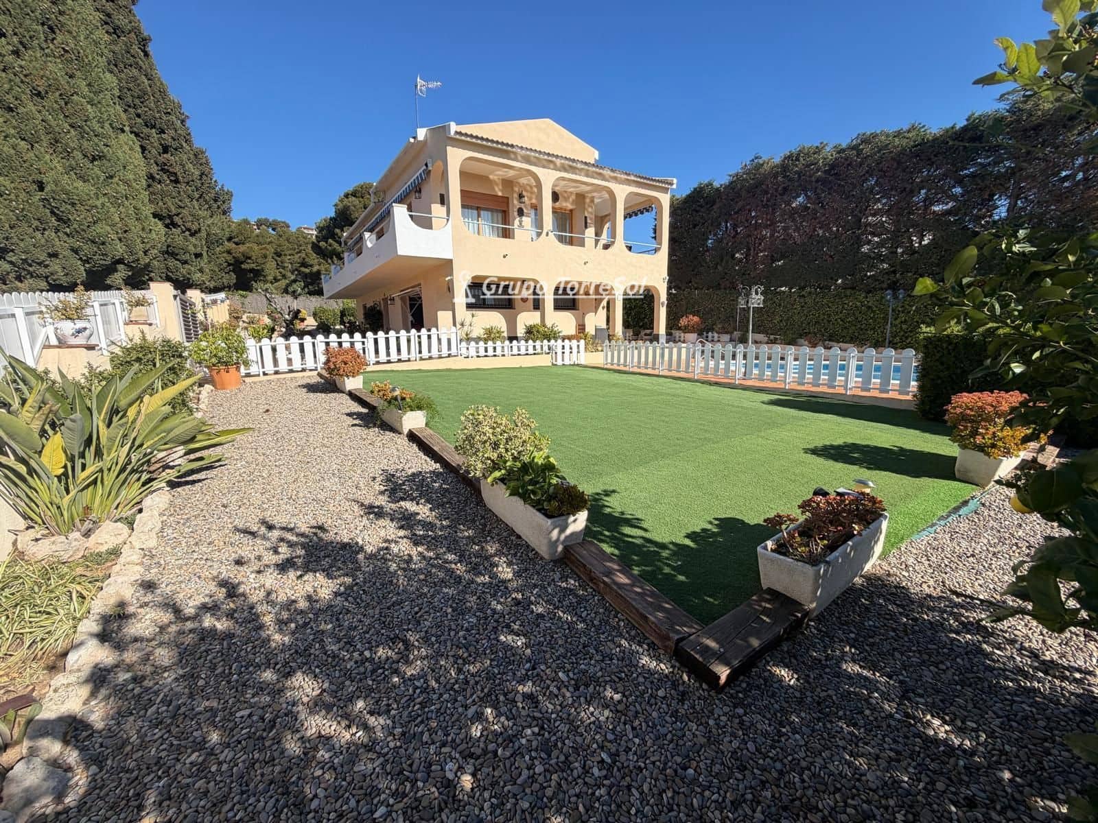 3 sypialnia Willa na sprzedaż w El Vendrell z basenem garażem - 435 000 € (Ref: 9985884)