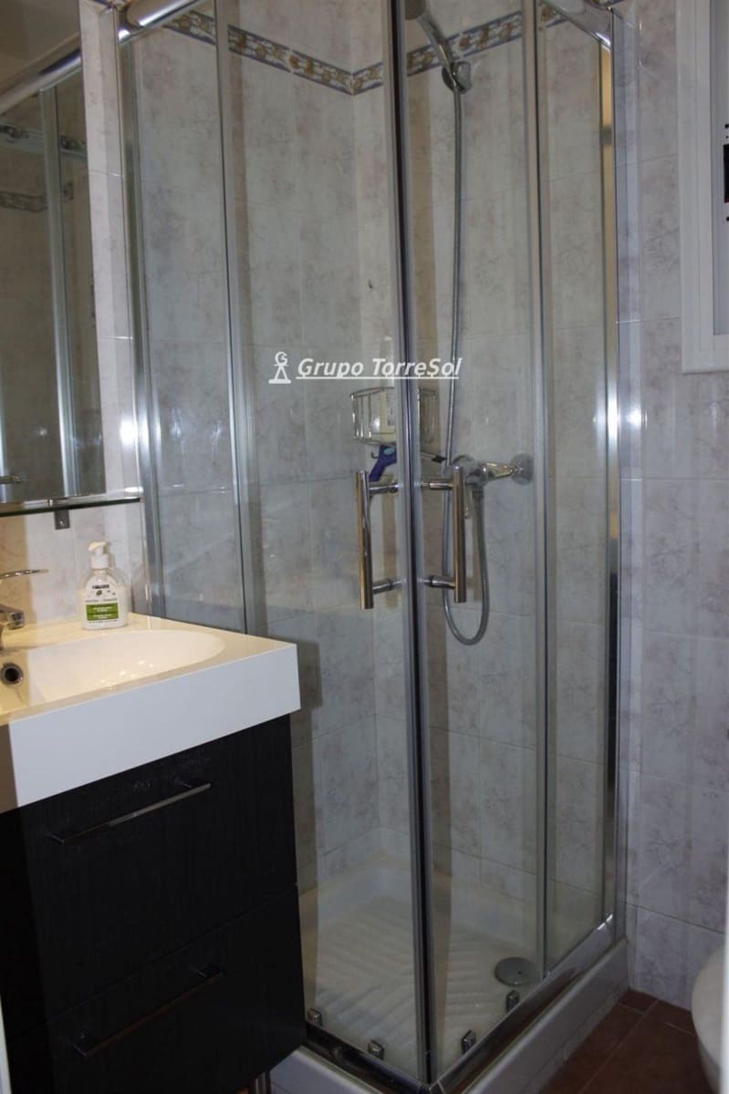 Piso de 2 habitaciones en Torredembarra en venta con piscina - 149.000 € (Ref: 9997760)