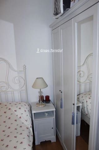 Piso de 2 habitaciones en Torredembarra en venta con piscina - 149.000 € (Ref: 9997760)
