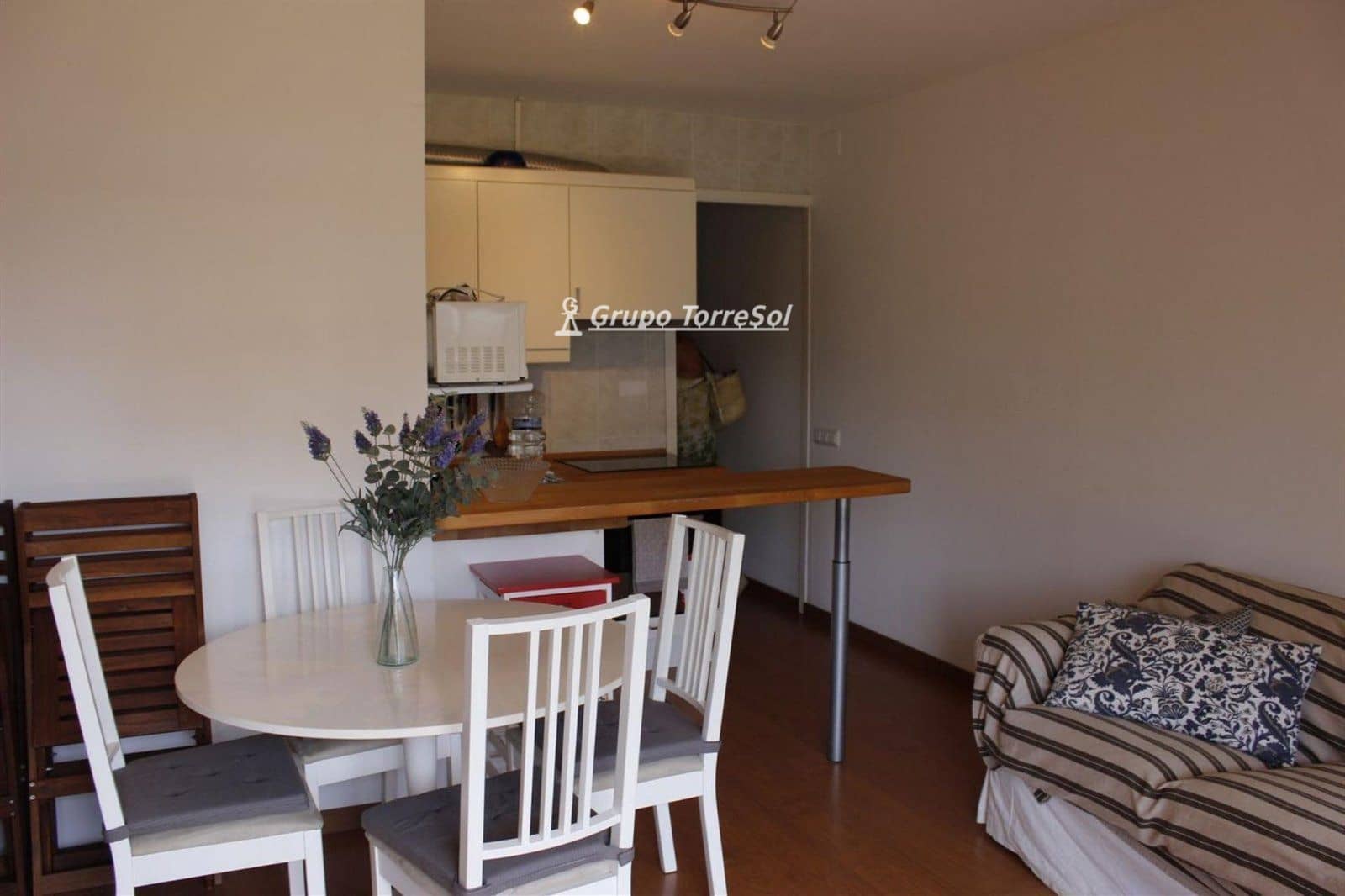Piso de 2 habitaciones en Torredembarra en venta con piscina - 149.000 € (Ref: 9997760)