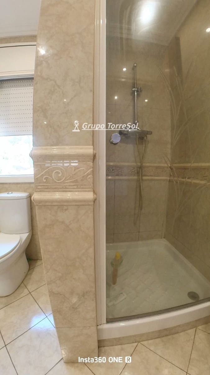 Chalet de 4 habitaciones en Piera en venta con piscina garaje - 360.000 € (Ref: 9999146)