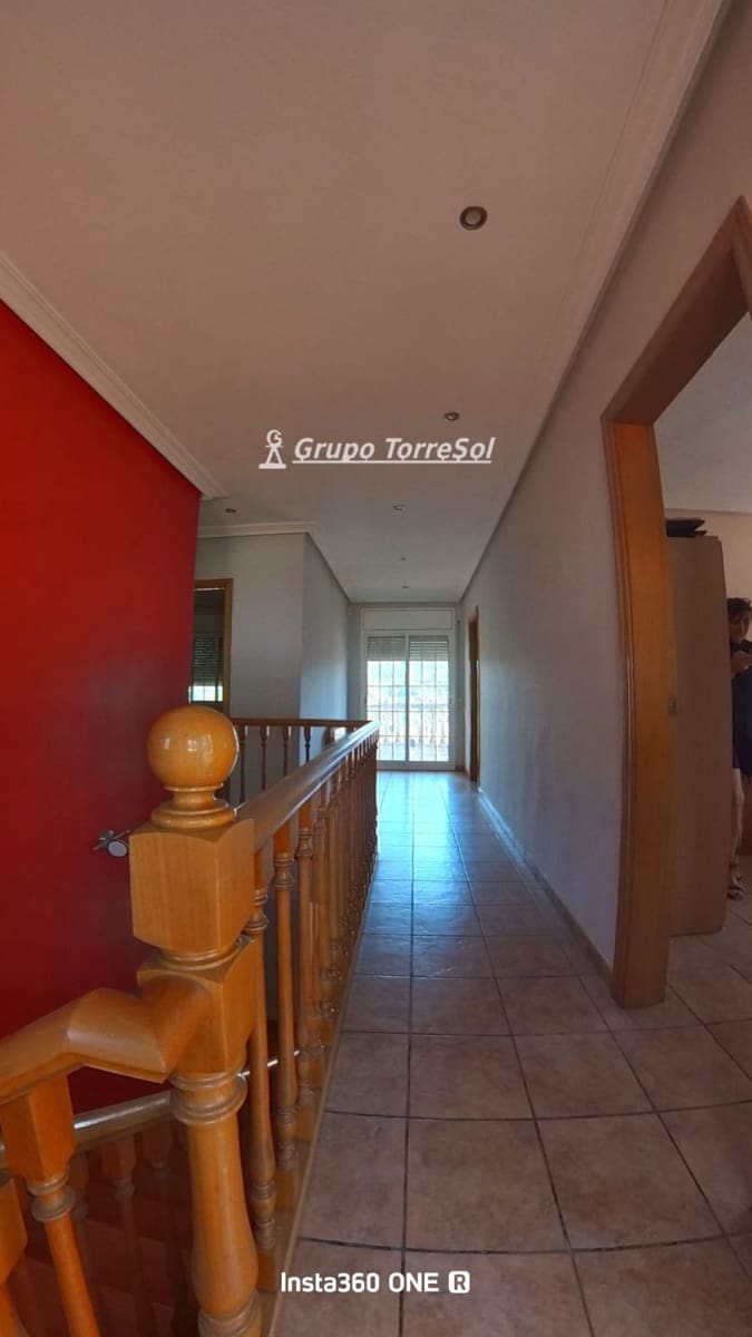 Chalet de 4 habitaciones en Piera en venta con piscina garaje - 360.000 € (Ref: 9999146)