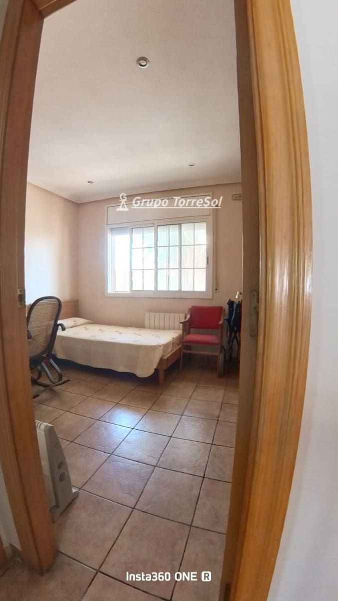 Chalet de 4 habitaciones en Piera en venta con piscina garaje - 360.000 € (Ref: 9999146)