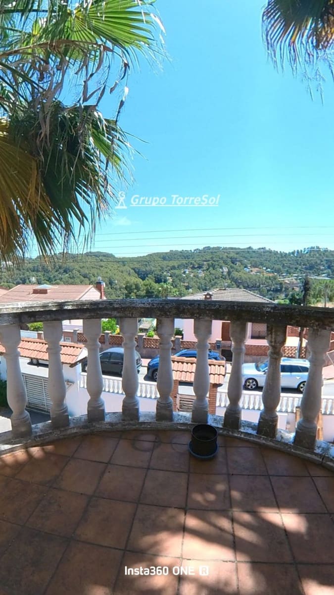 Chalet de 4 habitaciones en Piera en venta con piscina garaje - 360.000 € (Ref: 9999146)