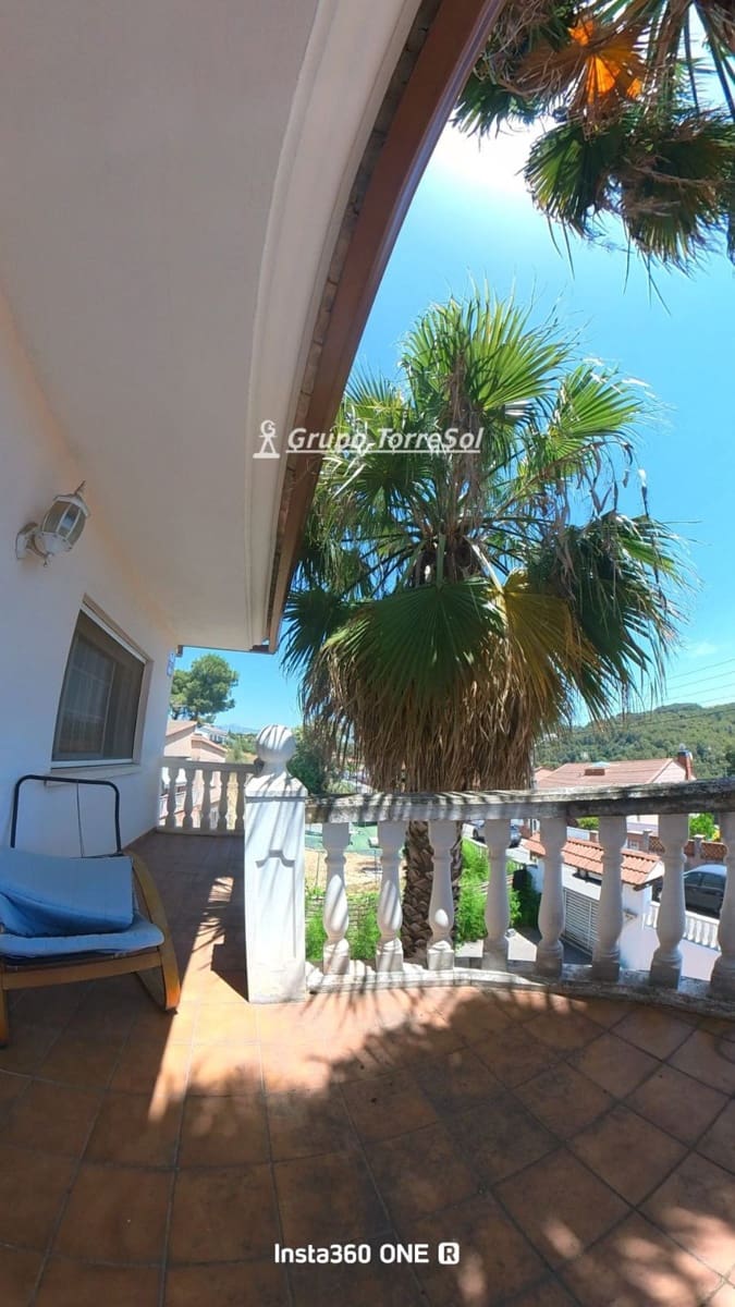 Chalet de 4 habitaciones en Piera en venta con piscina garaje - 360.000 € (Ref: 9999146)