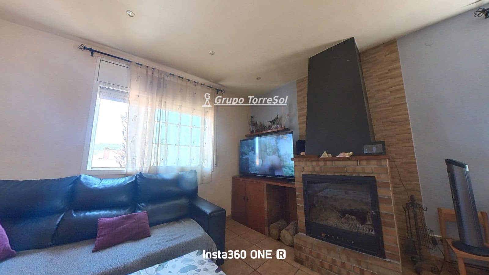 Chalet de 4 habitaciones en Piera en venta con piscina garaje - 360.000 € (Ref: 9999146)