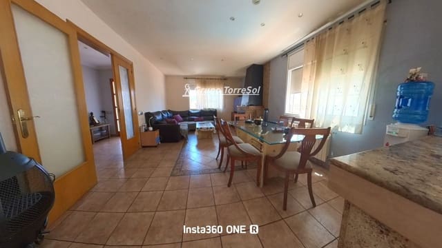 4 bedroom Villa for sale in Piera with pool garage - € 360,000 (Ref: 9999146)
