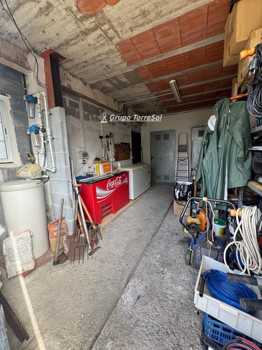 7 quarto Moradia para venda em Masquefa com piscina garagem - 370 000 € (Ref: 9999147)