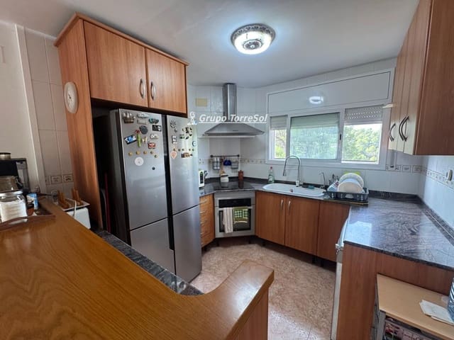 7 quarto Moradia para venda em Masquefa com piscina garagem - 370 000 € (Ref: 9999147)