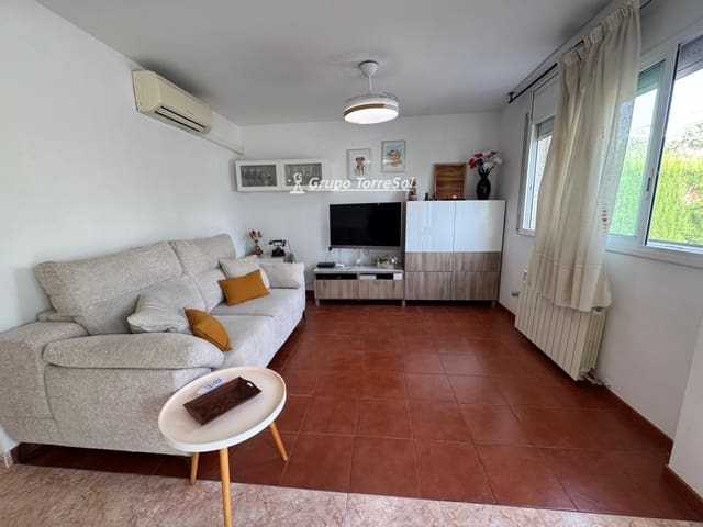 7 quarto Moradia para venda em Masquefa com piscina garagem - 370 000 € (Ref: 9999147)