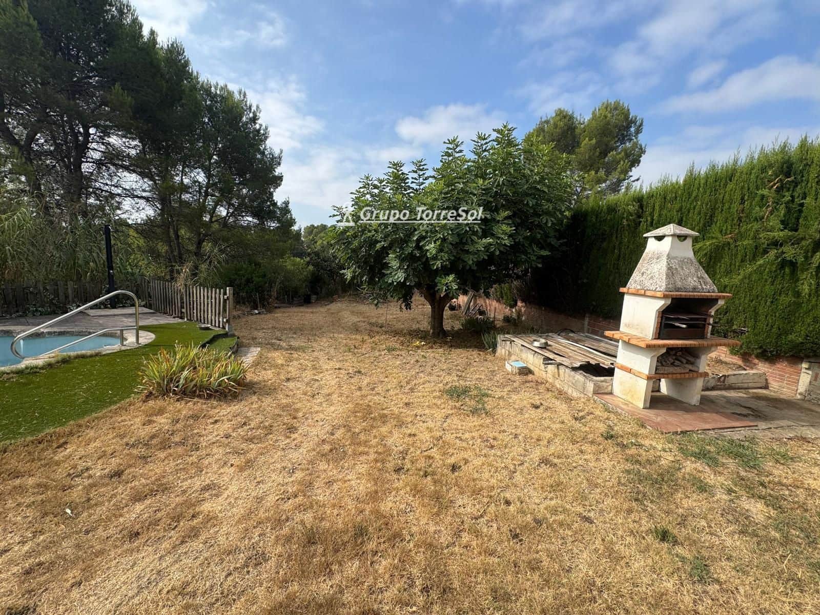 7 quarto Moradia para venda em Masquefa com piscina garagem - 370 000 € (Ref: 9999147)