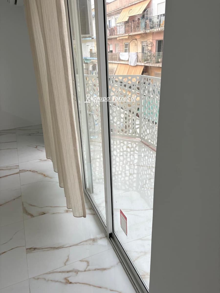 Piso de 3 habitaciones en Santa Pola en venta - 155.900 € (Ref: 9999456)