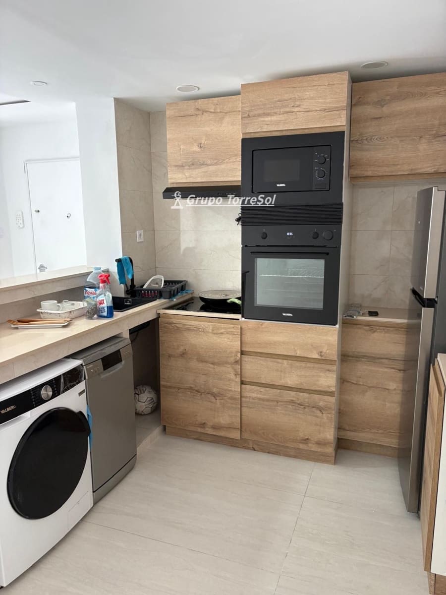 Piso de 3 habitaciones en Santa Pola en venta - 155.900 € (Ref: 9999456)