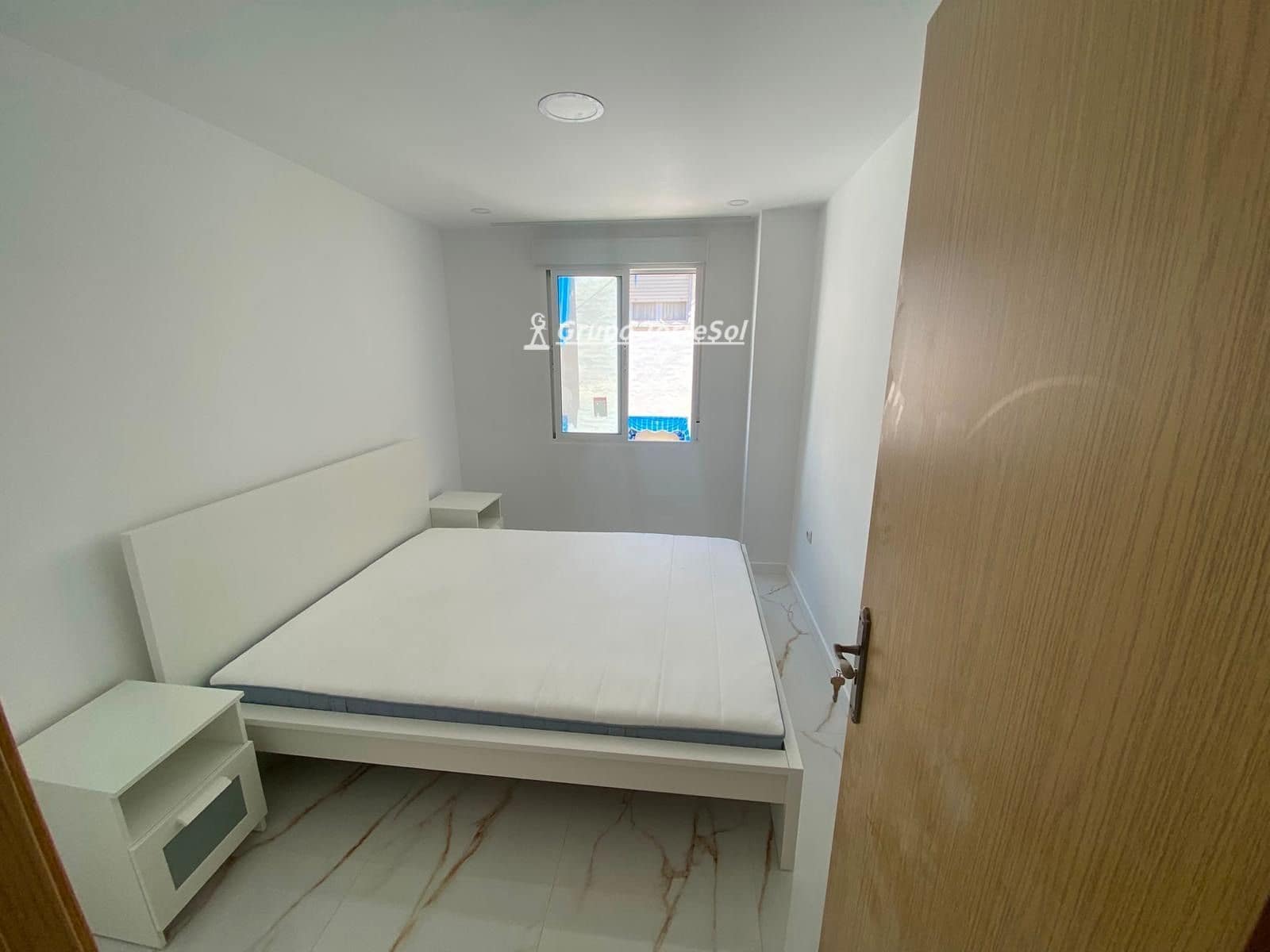 Piso de 3 habitaciones en Santa Pola en venta - 155.900 € (Ref: 9999456)