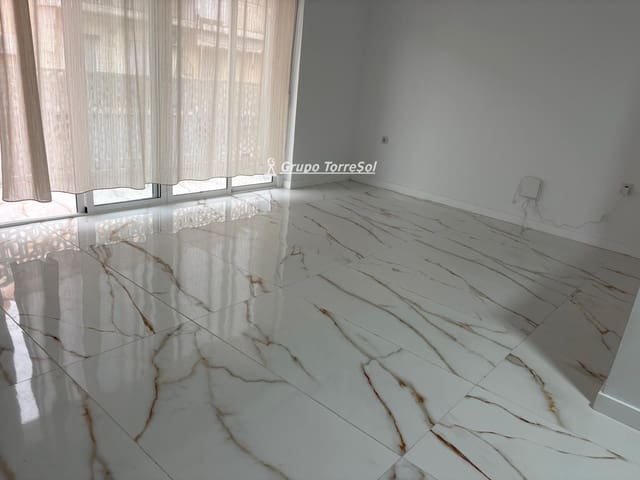 Piso de 3 habitaciones en Santa Pola en venta - 155.900 € (Ref: 9999456)