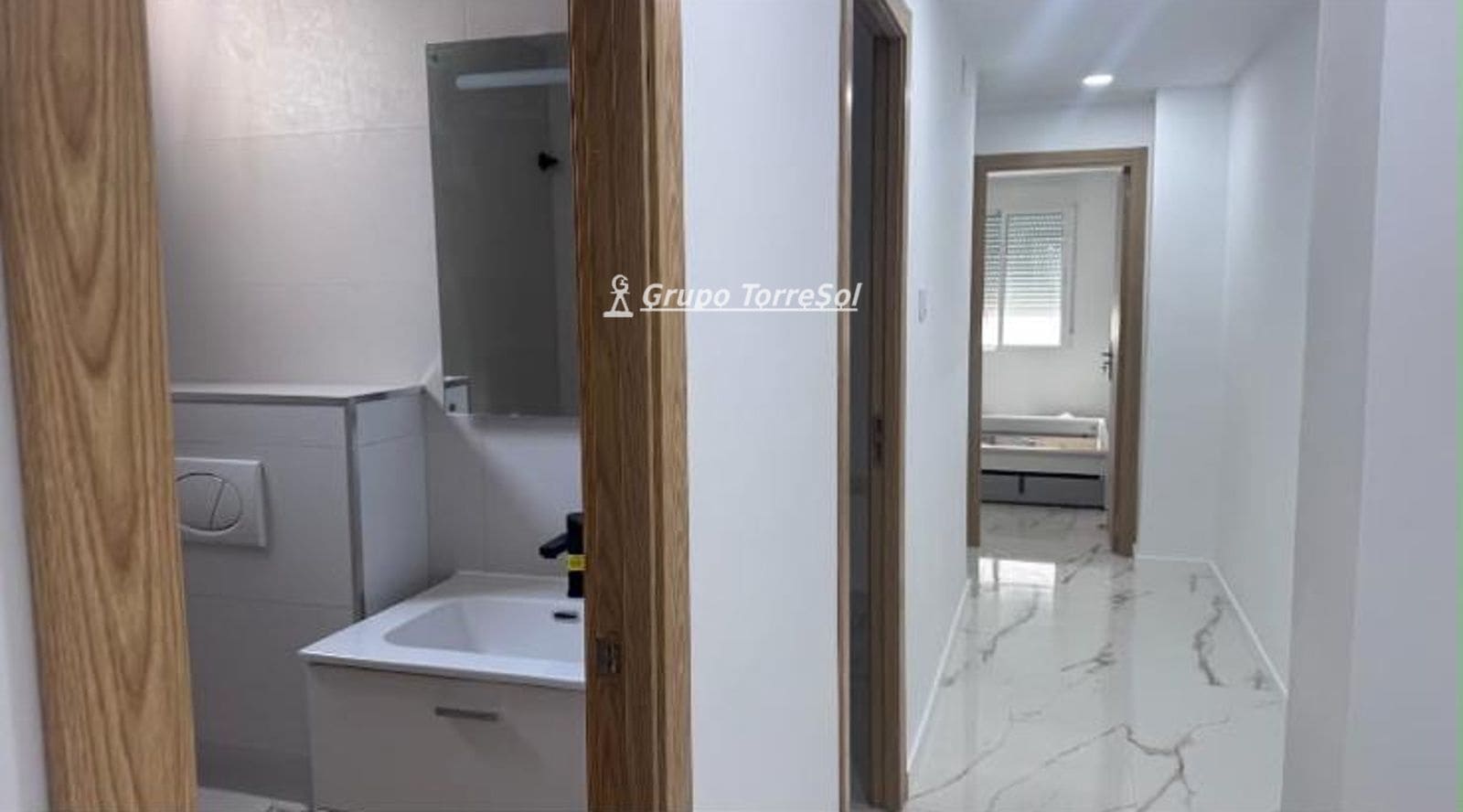 Piso de 3 habitaciones en Santa Pola en venta - 155.900 € (Ref: 9999456)