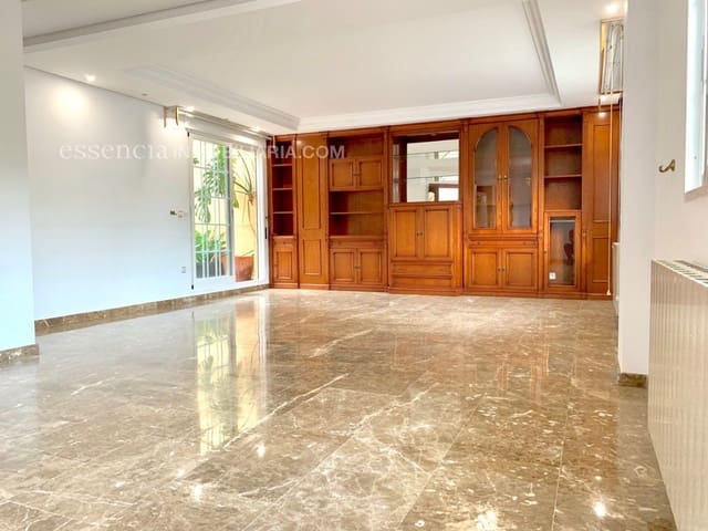 5 soveværelse Villa til salg i Gandia med garage - € 700.000 (Ref: 4720567)