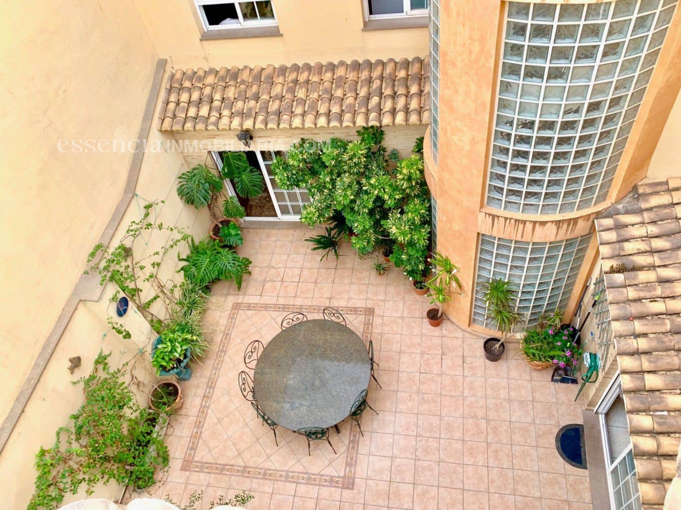 5 makuuhuone Huvila myytävänä paikassa Gandia mukana 
autotalli - 700 000 € (Ref: 4720567)