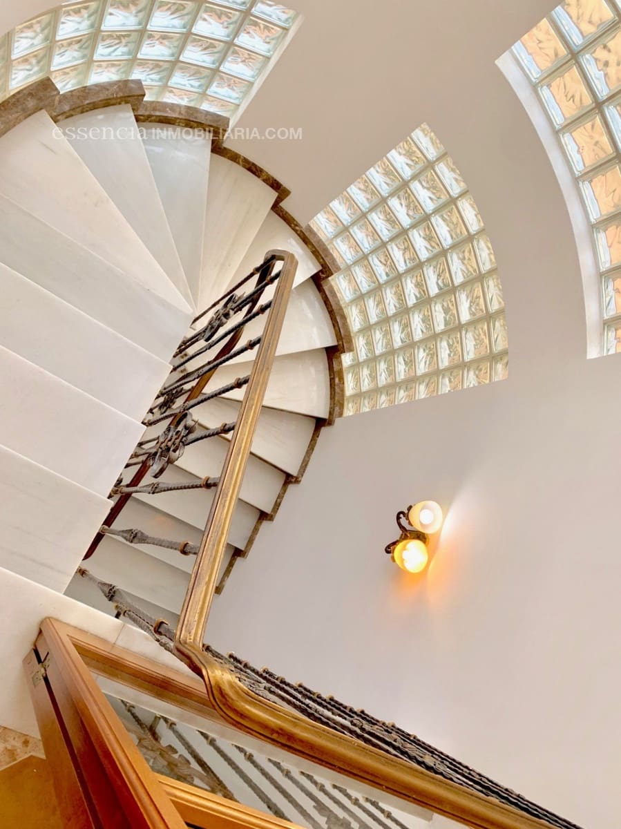 5 makuuhuone Huvila myytävänä paikassa Gandia mukana 
autotalli - 700 000 € (Ref: 4720567)