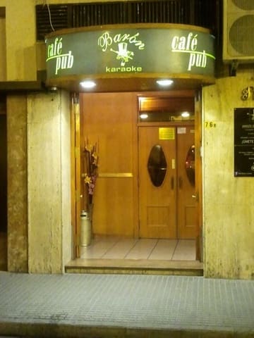 Commercial for sale in Gandia - € 250,000 (Ref: 6154936)