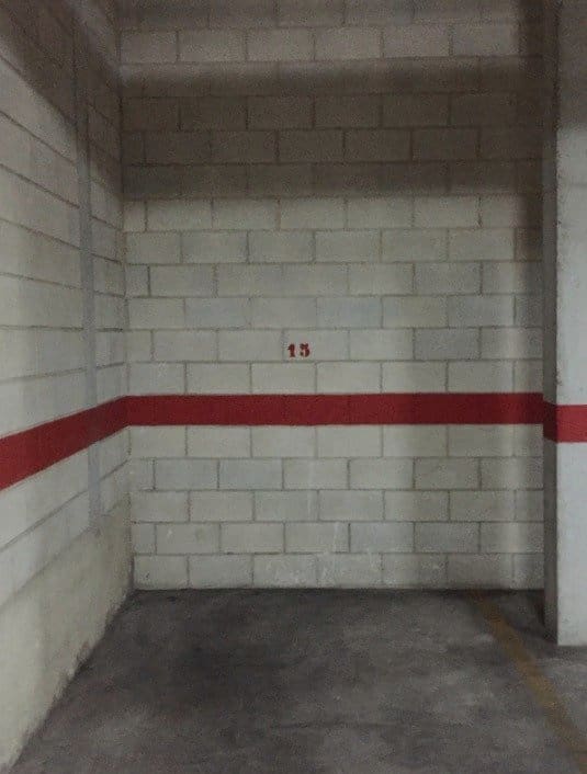 Garage à vendre à La Font d'En Carros - 5 500 € (Ref: 6423546)