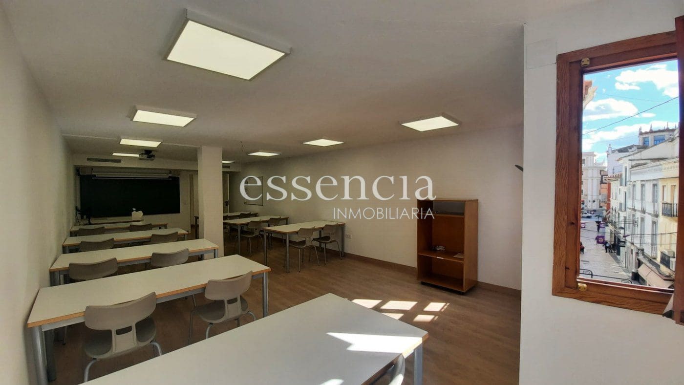 Erhverv til salg i Gandia - € 220.000 (Ref: 6727933)