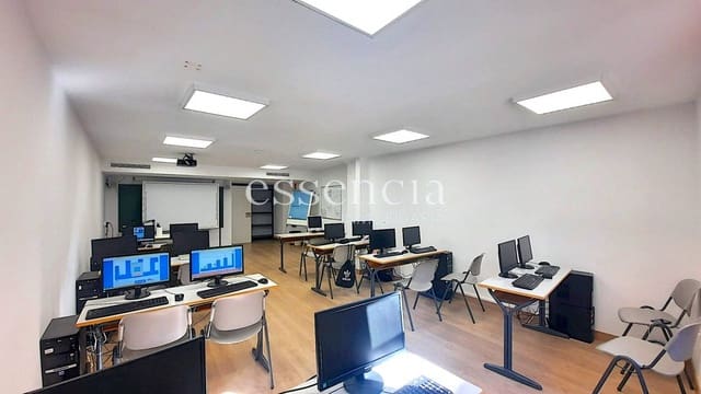 Office for sale in Gandia - € 220,000 (Ref: 6727934)