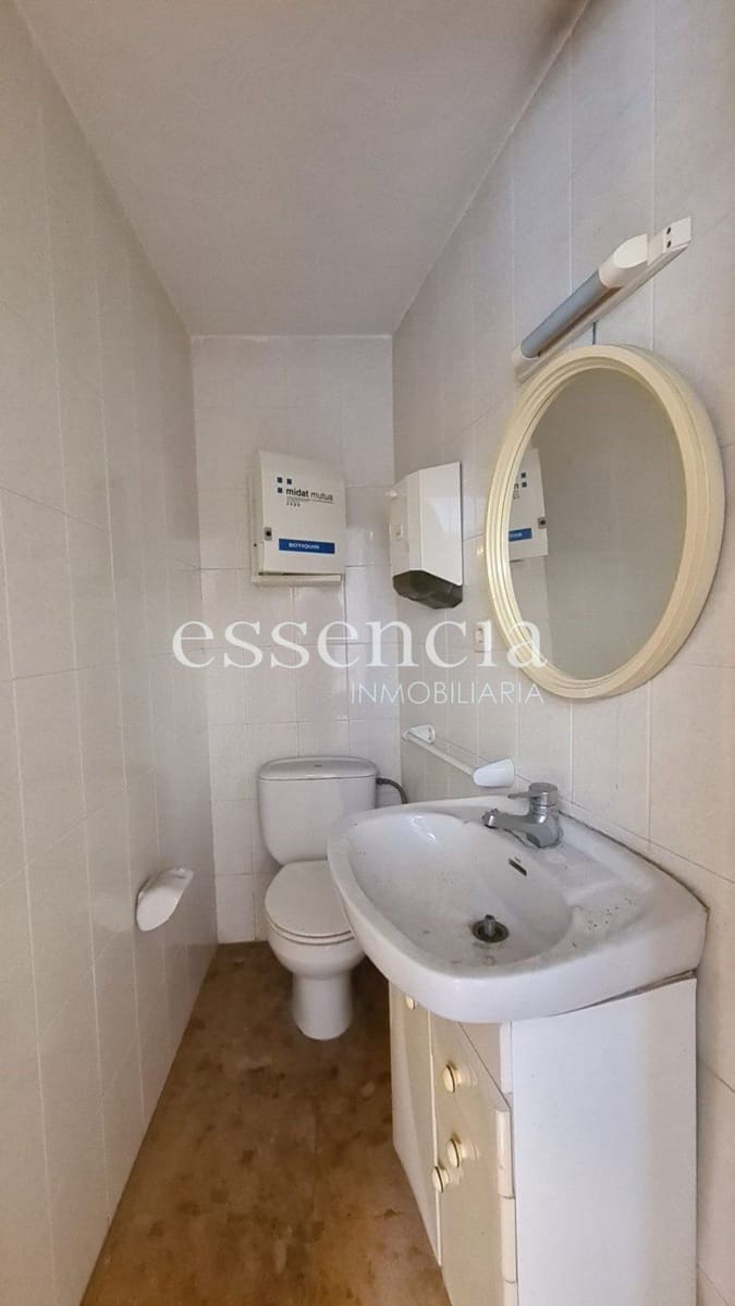 Commercial for sale in Gandia - € 100,000 (Ref: 6893379)