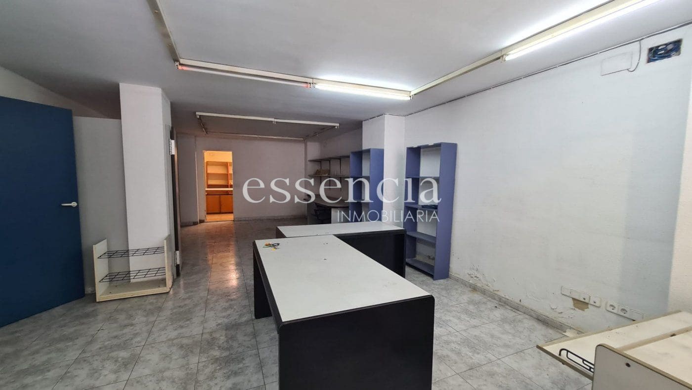 Commercial for sale in Gandia - € 100,000 (Ref: 6893379)