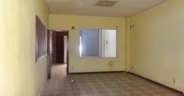 Erhverv til salg i Gandia - € 108.000 (Ref: 7017767)