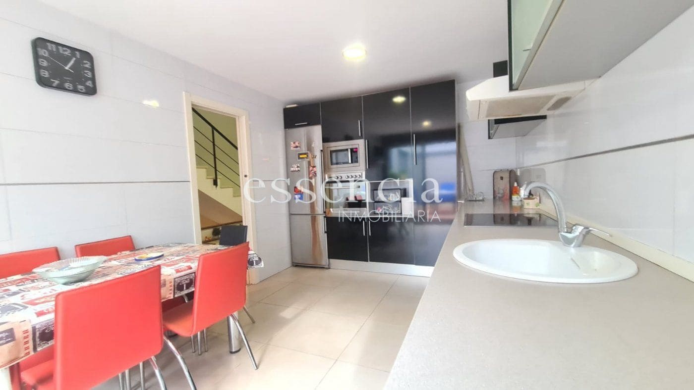 Chalet de 3 habitaciones en Barx en venta - 299.000 € (Ref: 7065368)