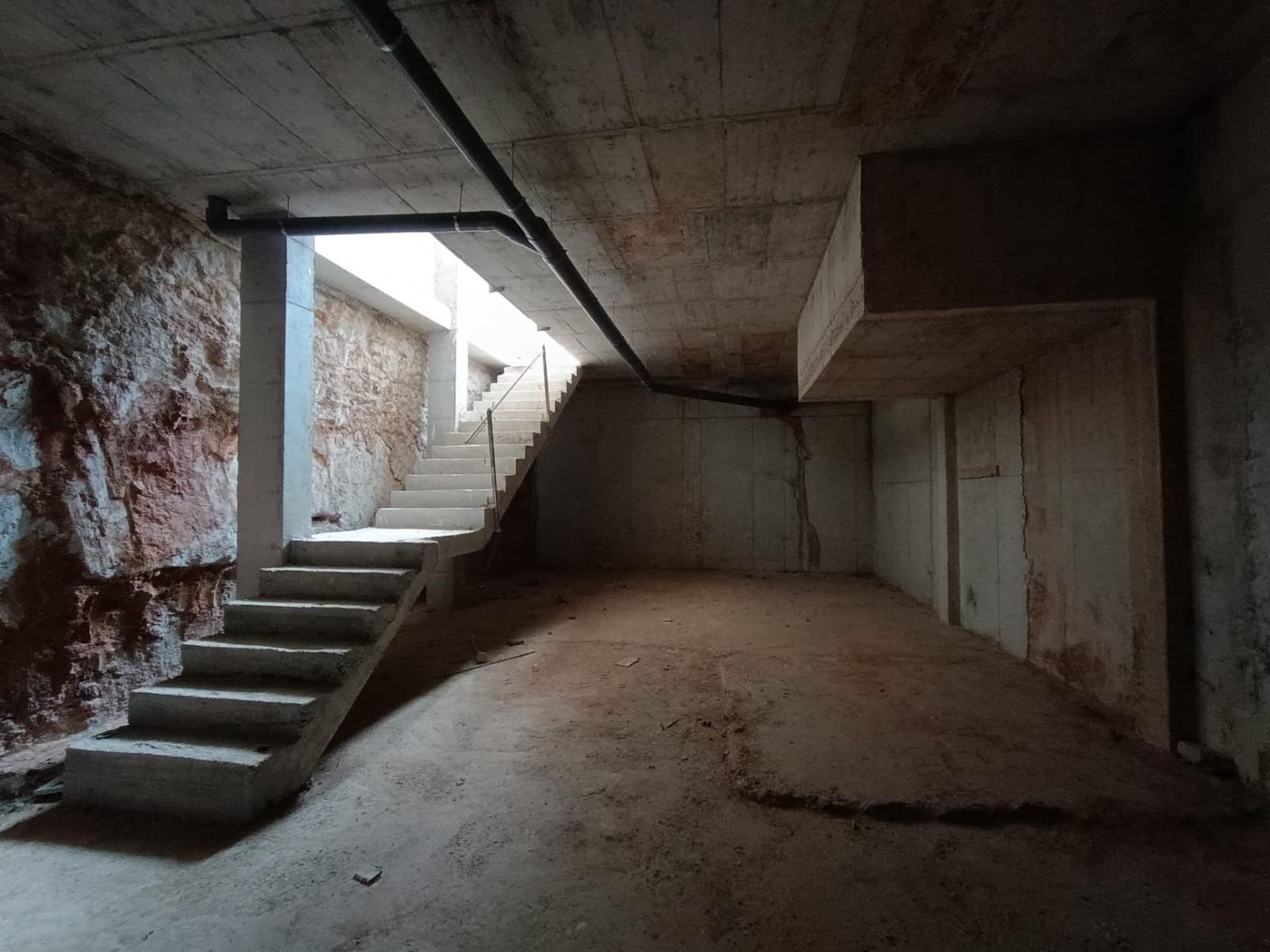 Erhverv til salg i Gandia - € 144.000 (Ref: 7399847)