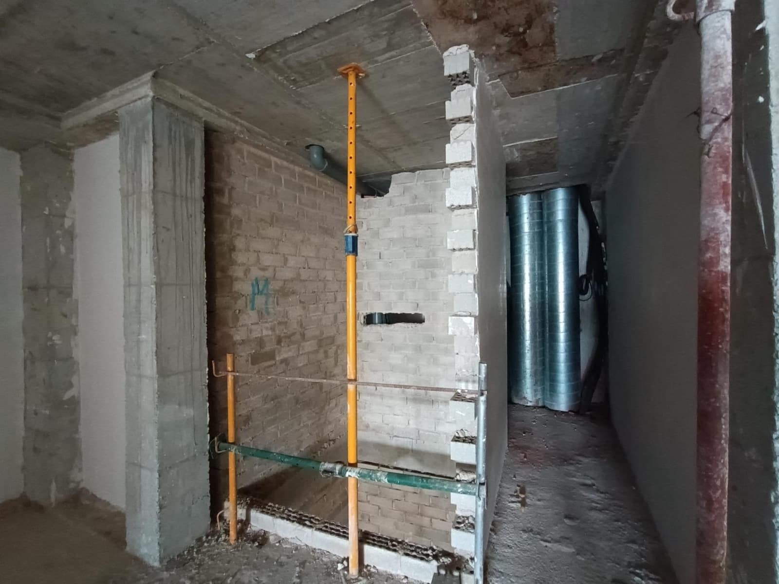 Erhverv til salg i Gandia - € 144.000 (Ref: 7399847)