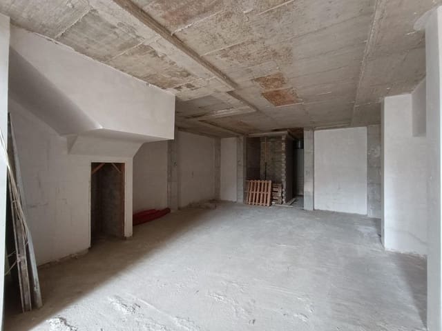 Erhverv til salg i Gandia - € 144.000 (Ref: 7399847)