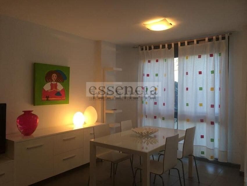 3 makuuhuone Huoneisto myytävänä paikassa Gandia mukana uima-altaan 
autotalli - 520 000 € (Ref: 7692464)