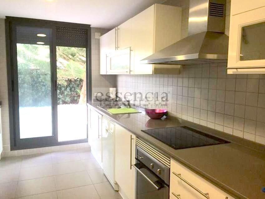 3 makuuhuone Huoneisto myytävänä paikassa Gandia mukana uima-altaan 
autotalli - 520 000 € (Ref: 7692464)