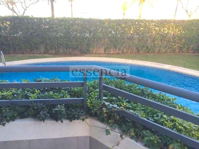 3 makuuhuone Huoneisto myytävänä paikassa Gandia mukana uima-altaan 
autotalli - 520 000 € (Ref: 7692464)