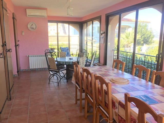 Chalet de 5 habitaciones en La Font d'En Carròs en venta con piscina garaje - 460.000 € (Ref: 7695520)