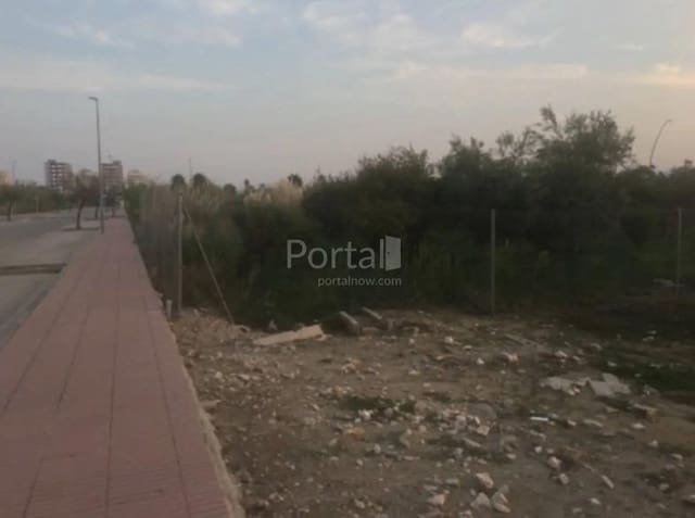 Bouwgrond te koop in Piles - € 451.000 (Ref: 7712098)