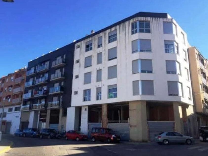 Commercieel te koop in Gandia - € 83.000 (Ref: 7765108)