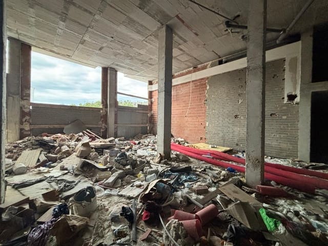 Commerciale in vendita in Gandia - 83.000 € (Rif: 7765108)