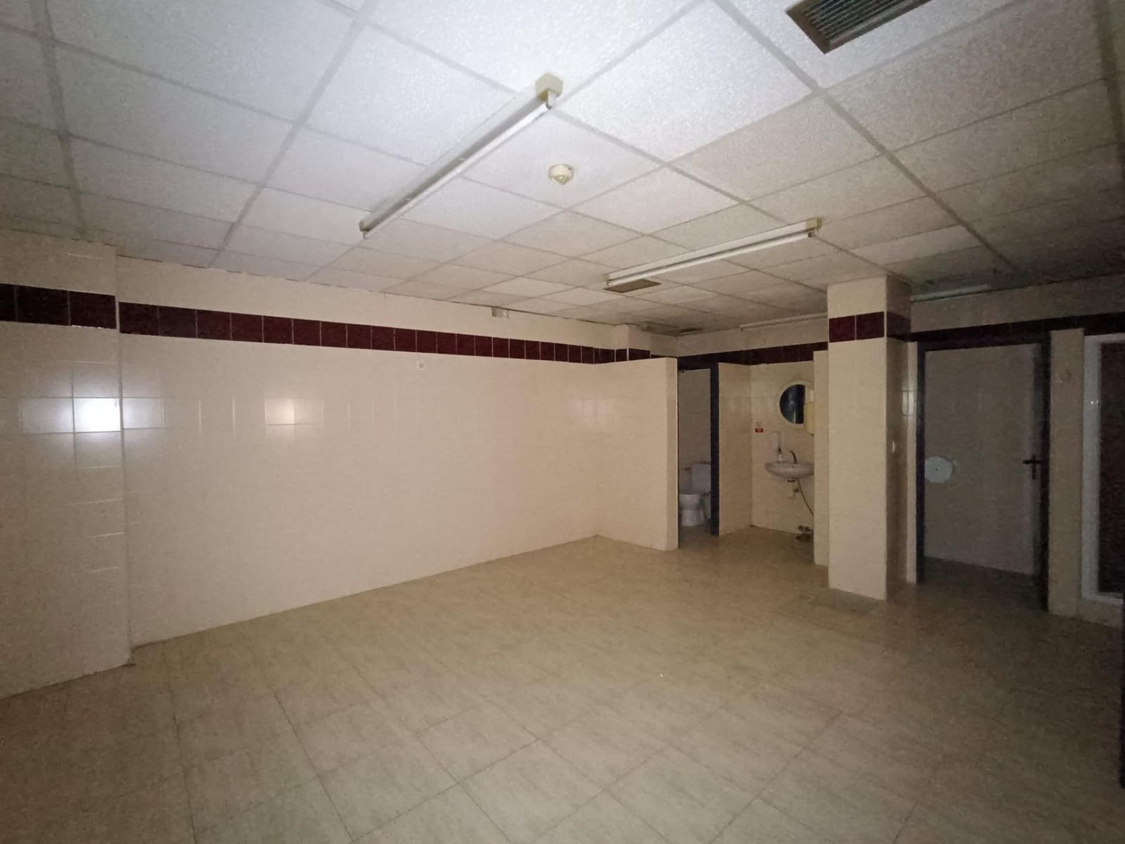 Erhverv til salg i Gandia - € 135.000 (Ref: 7793536)