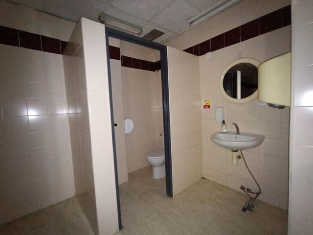 Erhverv til salg i Gandia - € 135.000 (Ref: 7793536)