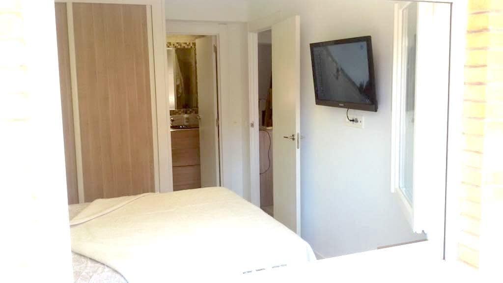 2 soveværelse Lejlighed til salg i Gandia med garage - € 309.000 (Ref: 7825931)